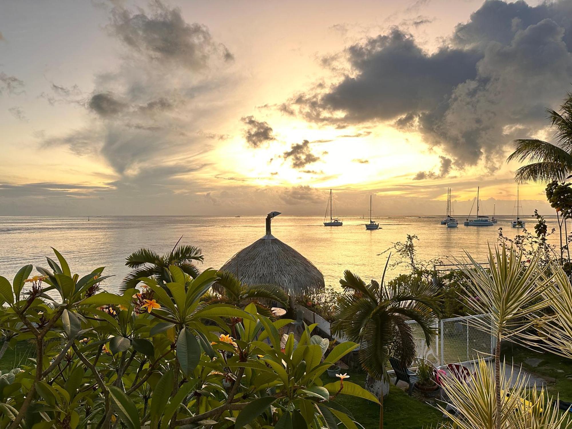 Meri Lodge Huahine « Room Of Marta » Fare 外观 照片